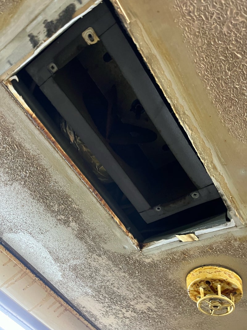 エアコン内部の汚れ