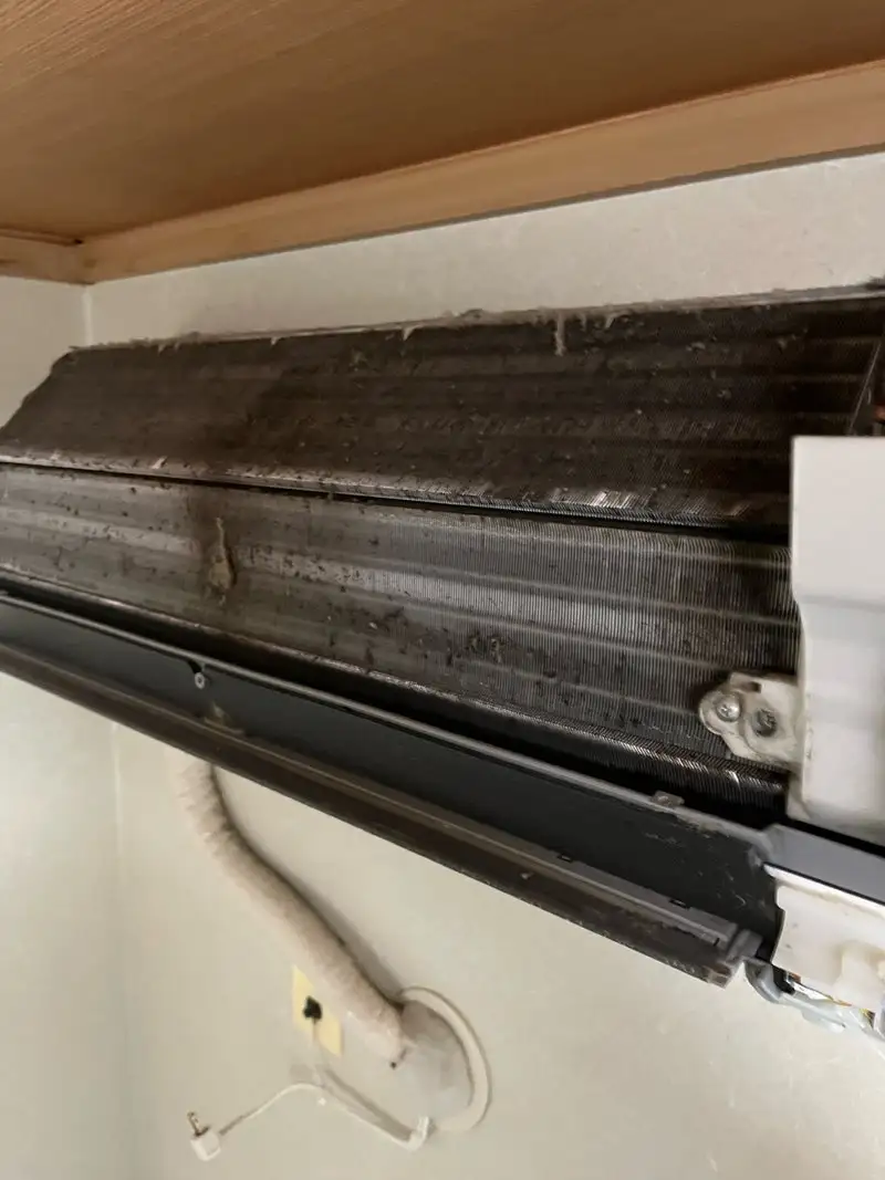エアコン洗浄前の様子